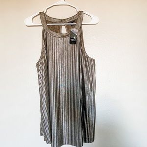 Torrid top, size 0/large/12, NWT